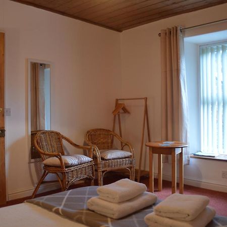 Troedyrhiw Bed & Breakfast Cardigan Exteriör bild