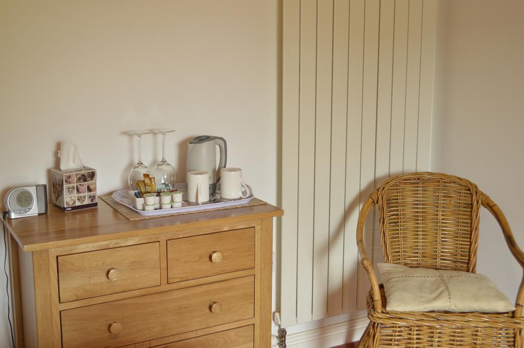 Troedyrhiw Bed & Breakfast Cardigan Rum bild